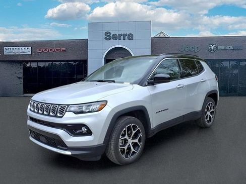 Used 2024 Jeep Compass Limited AWD/4WD image 3