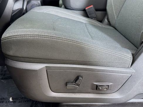 Used 2024 RAM 2500 Big Horn w/ Sport Appearance Package image 19