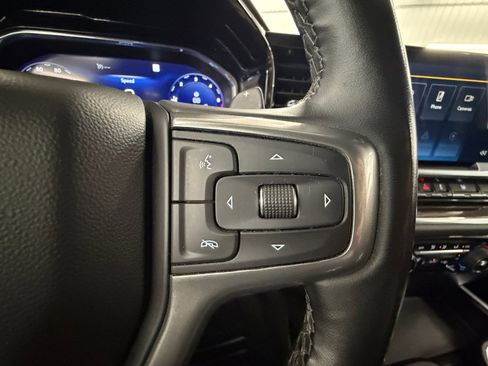 Used 2023 Chevrolet Silverado 1500 RST AWD/4WD image 18