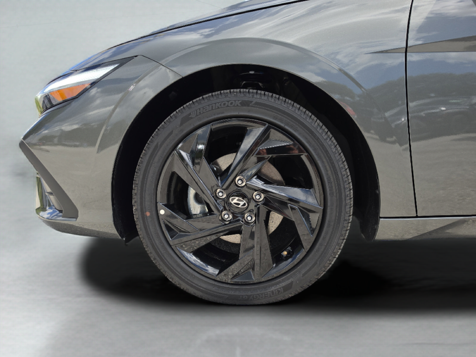 New 2026 Hyundai Elantra SEL Sport FWD image 37