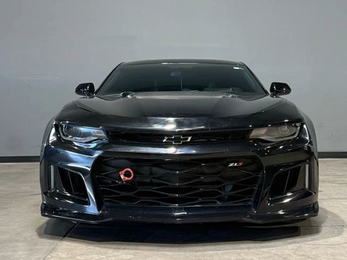 Used 2018 Chevrolet Camaro ZL1 image 3