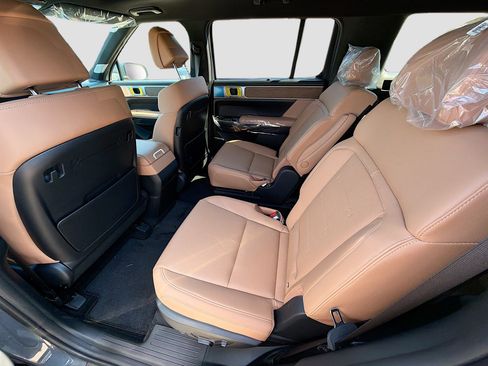 New 2026 Hyundai Santa Fe Limited FWD image 22
