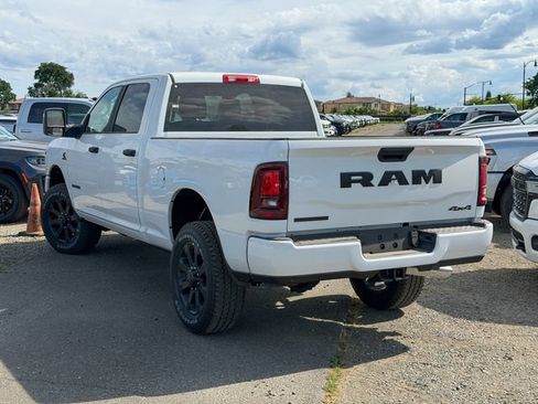New 2026 RAM 2500 Big Horn AWD/4WD image 12