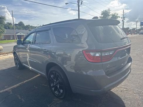 Used 2025 Dodge Durango GT w/ Blacktop Package AWD/4WD image 5