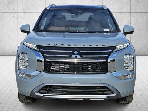 New 2026 Mitsubishi Outlander SEL image 2