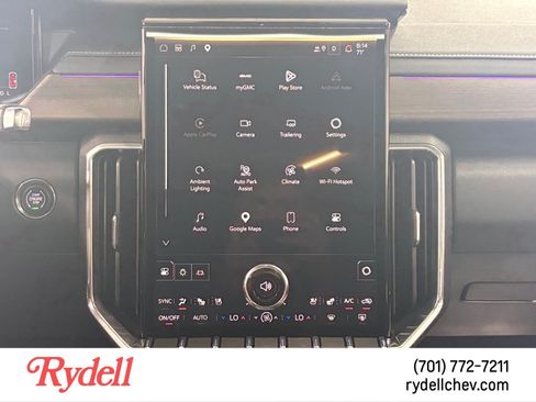 Used 2026 GMC Acadia Denali Ultimate w/ LPO, Floor Liner Package AWD/4WD image 21