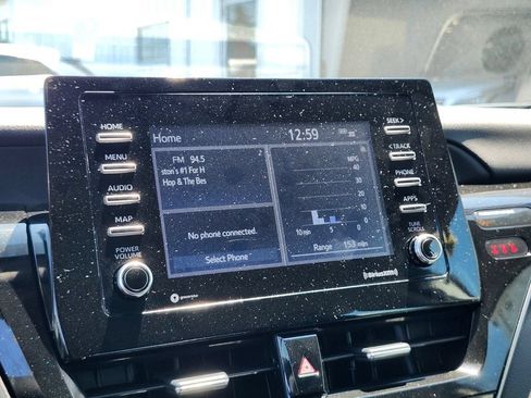 Used 2022 Toyota Camry LE AWD/4WD image 18