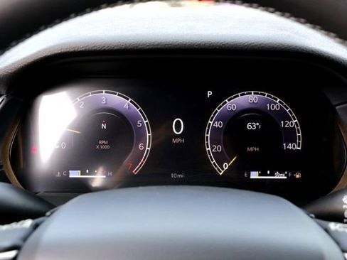 New 2025 Jeep Grand Cherokee L Laredo image 12