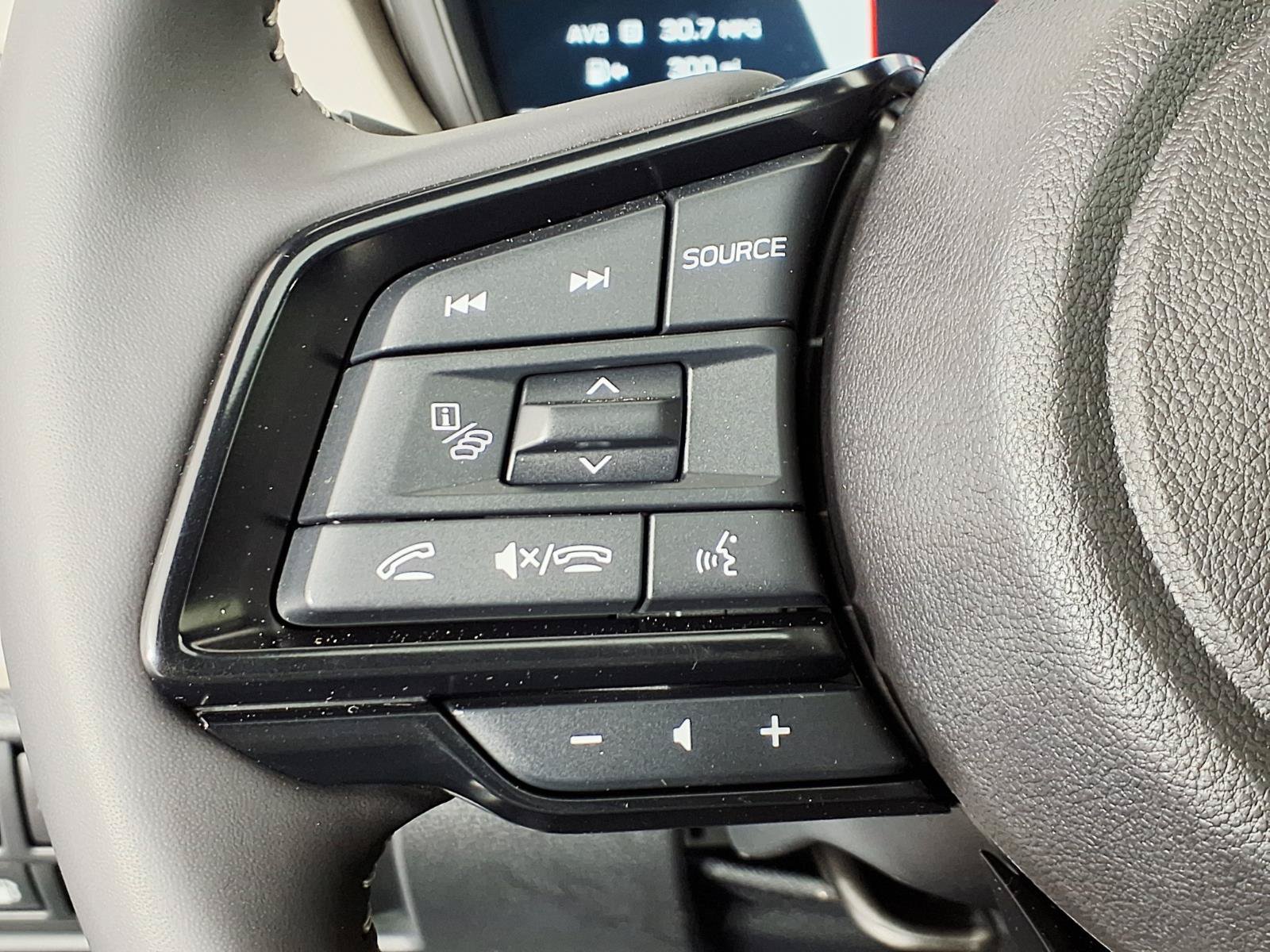 Used 2025 Subaru Forester Premium AWD/4WD image 16