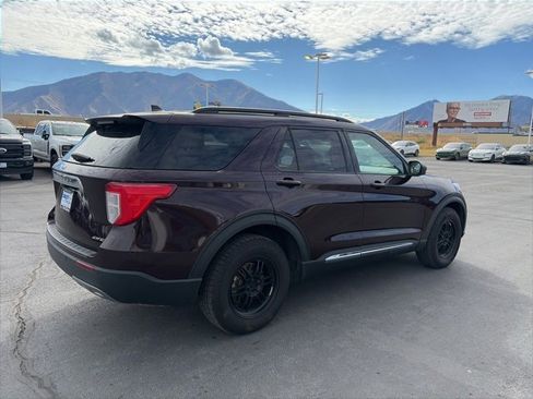 Used 2023 Ford Explorer XLT w/ Equipment Group 202A image 6