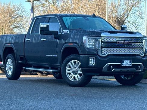 Used 2020 GMC Sierra 2500 Denali w/ Denali Ultimate Package image 2