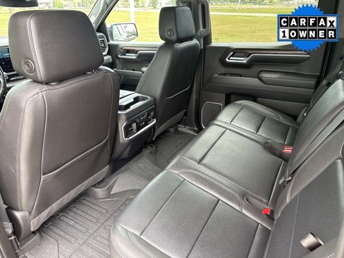 Used 2022 GMC Sierra 1500 SLT w/ SLT Premium Plus Package AWD/4WD image 18
