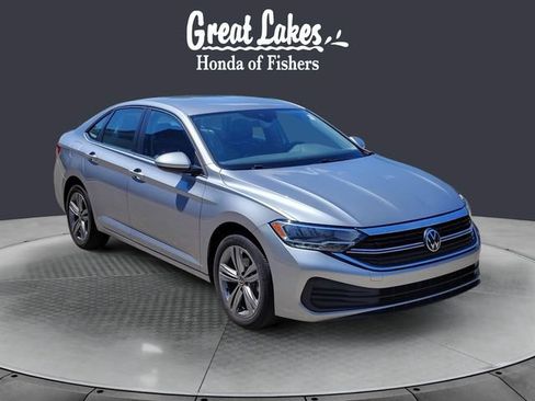 Used 2024 Volkswagen Jetta SE FWD image 7