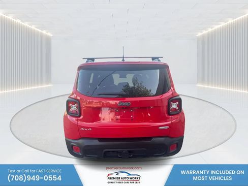 Used 2015 Jeep Renegade Latitude AWD/4WD image 5