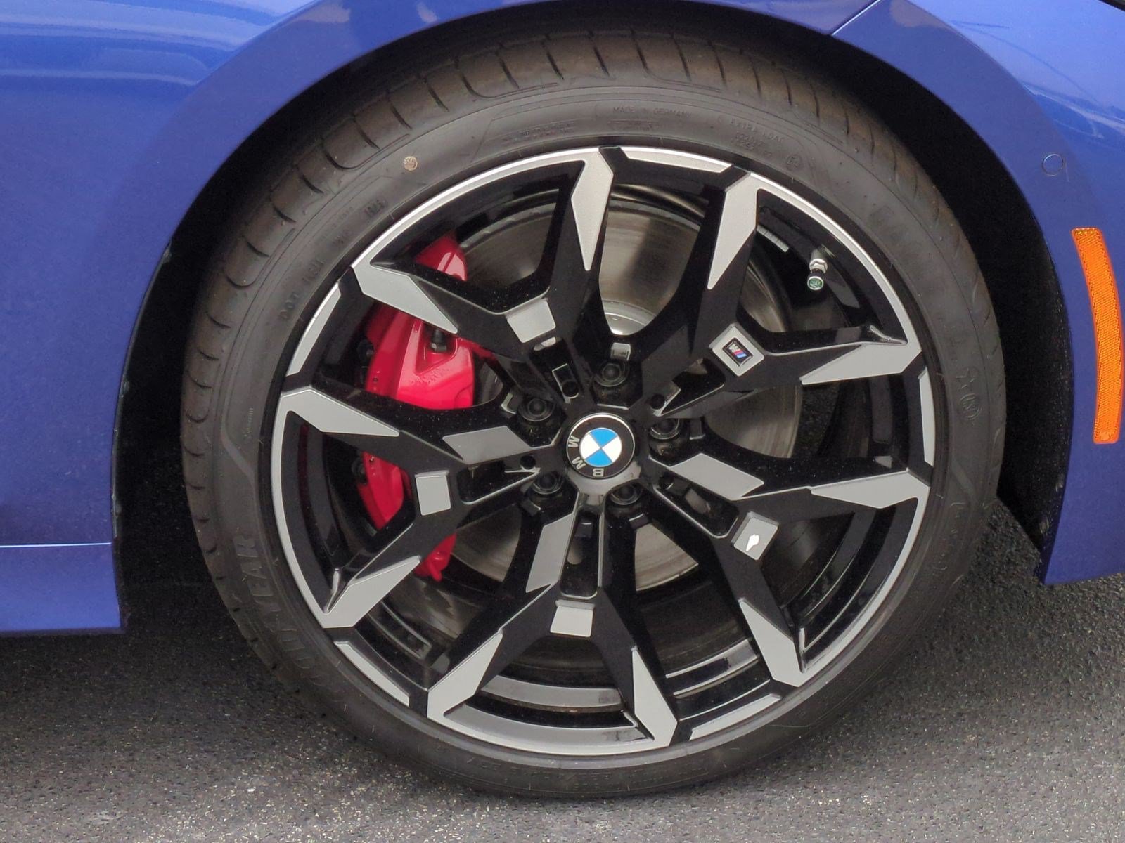 Certified 2026 BMW 330i Sedan w/ M Sport Package RWD image 13