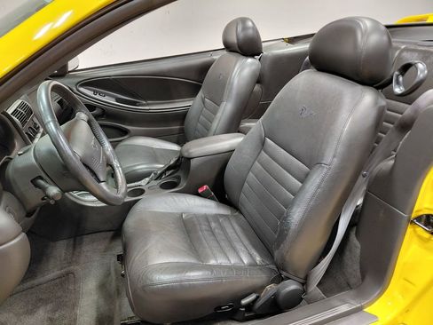 Used 2004 Ford Mustang GT image 4