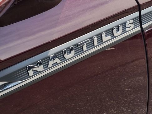 Certified 2023 Lincoln Nautilus Reserve w/ Equipment Group 201A AWD/4WD image 6