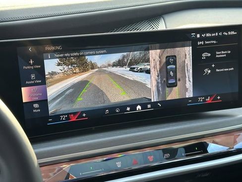 Used 2026 BMW 740i xDrive image 33