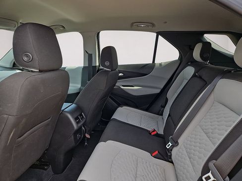 Used 2020 Chevrolet Equinox LS w/ LS Convenience Package FWD image 17