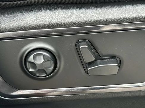 Used 2024 RAM 1500 Limited AWD/4WD image 31