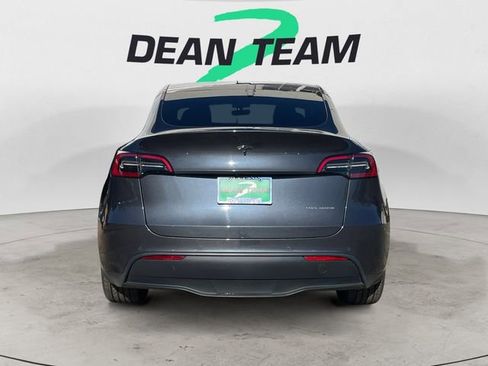 Used 2021 Tesla Model Y Long Range image 8