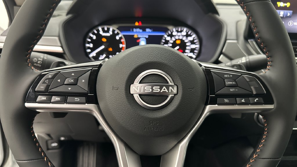 New 2026 Nissan Altima 2.5 SR AWD/4WD image 15