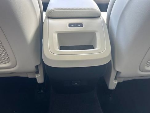 Certified 2023 Volvo XC60 B5 Plus w/ Climate Package AWD/4WD image 16
