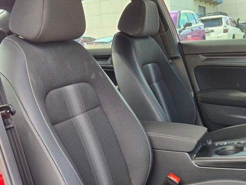 Used 2024 Honda Civic Sport image 31