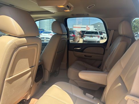 Used 2013 Chevrolet Tahoe LT AWD/4WD image 10