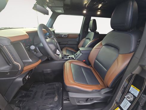 Used 2024 Ford Bronco Outer Banks image 20