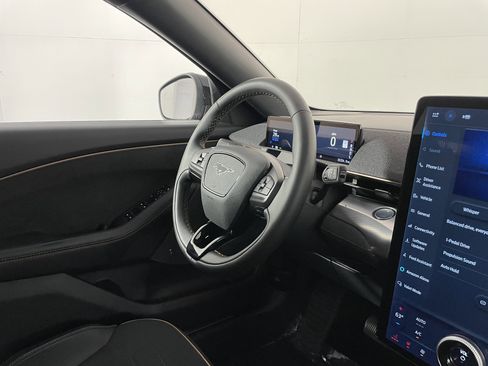 Used 2023 Ford Mustang Mach-E GT image 10