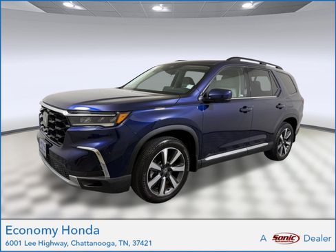 Certified 2024 Honda Pilot Touring image 1