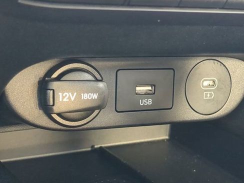 Used 2024 Hyundai Elantra SEL w/ Convenience Package image 21