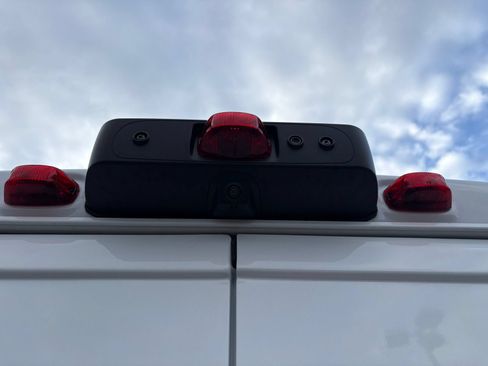 Used 2025 RAM ProMaster 2500 w/ Premium Convenience Group FWD image 18