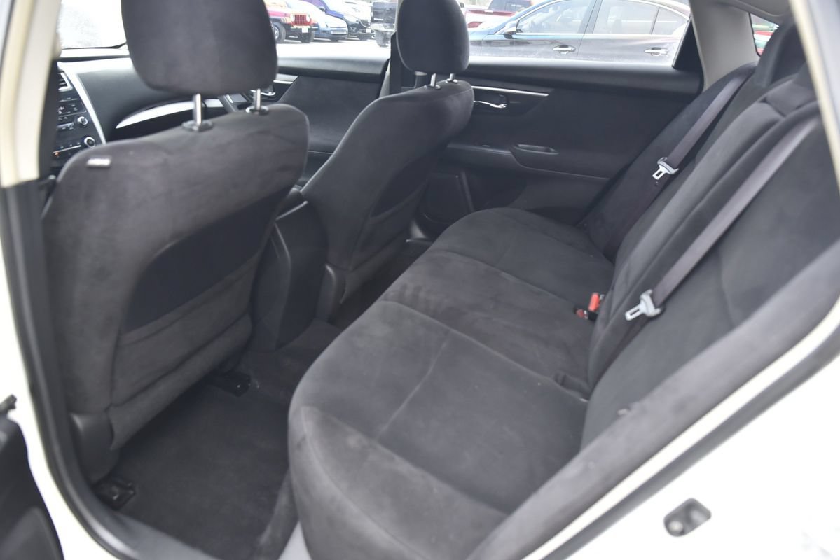 Used 2013 Nissan Altima 2.5 S FWD image 14