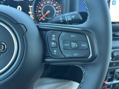 New 2025 Jeep Gladiator Sport image 26