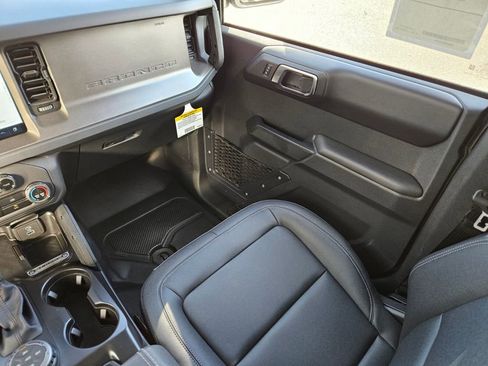 New 2025 Ford Bronco Badlands AWD/4WD image 14