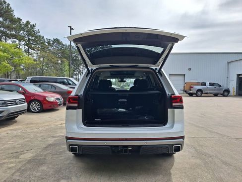 New 2026 Volkswagen Atlas Peak Edition image 30