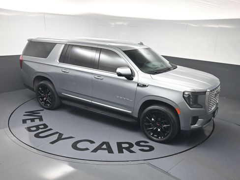 Used 2024 GMC Yukon XL Denali w/ Advanced Technology Package AWD/4WD image 33