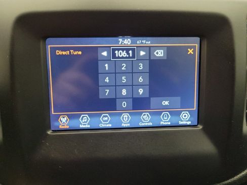 Used 2018 Jeep Compass Latitude w/ Popular Equipment Group FWD image 25