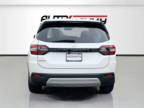 Used 2025 Honda Pilot EX-L image 6