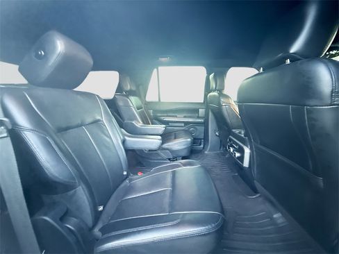 Used 2020 Ford Expedition XLT w/ Equipment Group 201A image 31