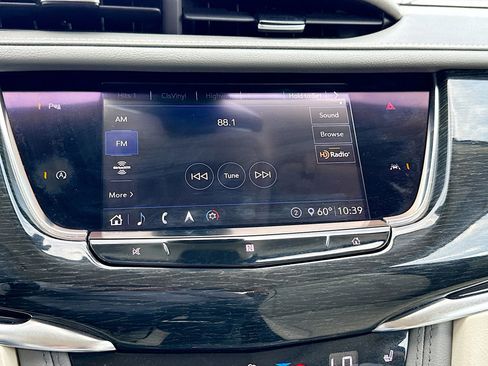 Used 2020 Cadillac XT6 Premium Luxury AWD/4WD image 29