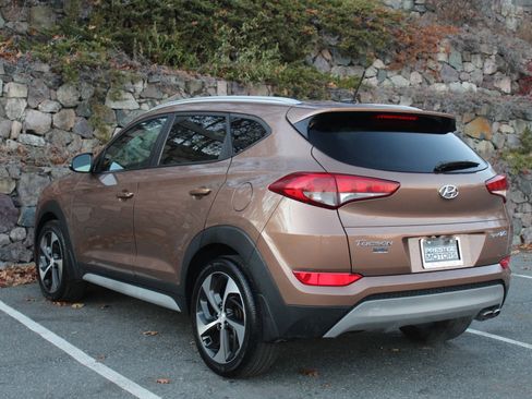 Used 2017 Hyundai Tucson Sport image 7