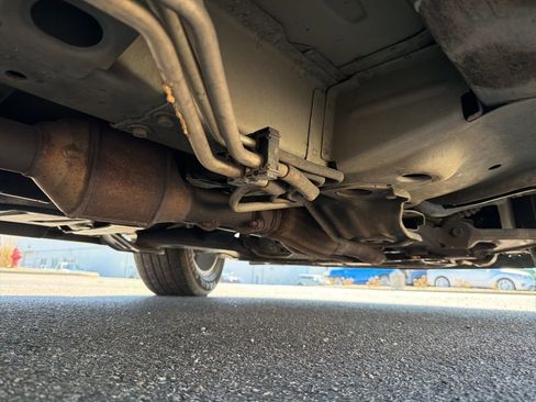 Used 2011 GMC Acadia Denali image 28