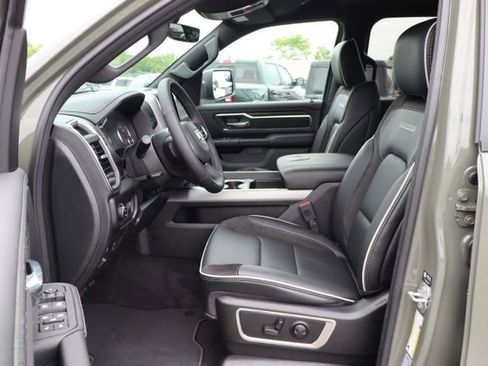 Used 2026 RAM 1500 Laramie AWD/4WD image 13