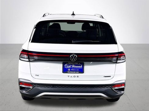 New 2025 Volkswagen Taos SE image 7