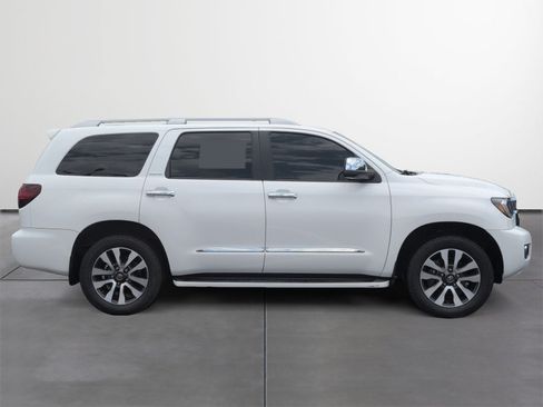 Used 2019 Toyota Sequoia Limited w/ Safety & Convenience Package RWD image 6