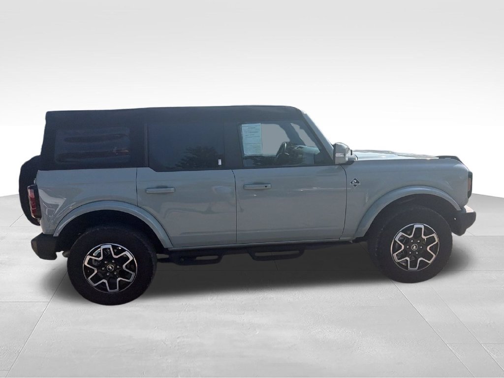 Used 2024 Ford Bronco Outer Banks AWD/4WD image 6