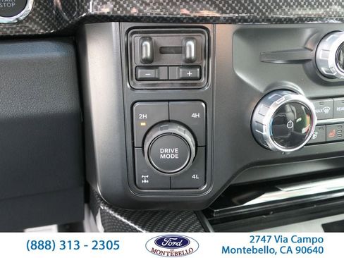 New 2026 Ford F250 Lariat w/ Black Appearance Package AWD/4WD image 30
